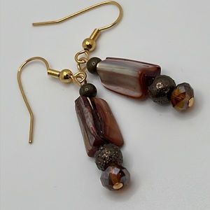 Brown Shell & Gold Earrings.